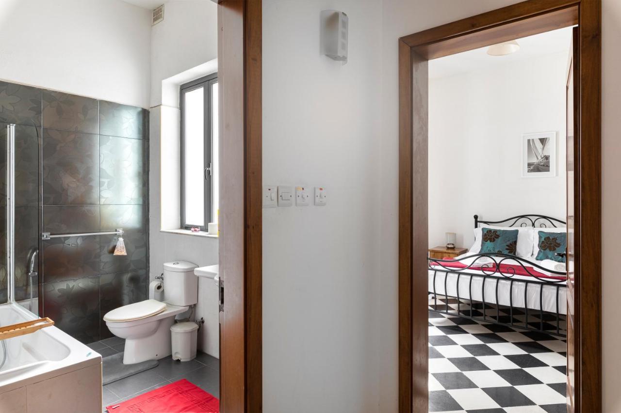 Traditional & Modern Maltese Townhouse - Rooftop Terrace And Sea Views, Close To Birgu Waterfront Cospicua Luaran gambar